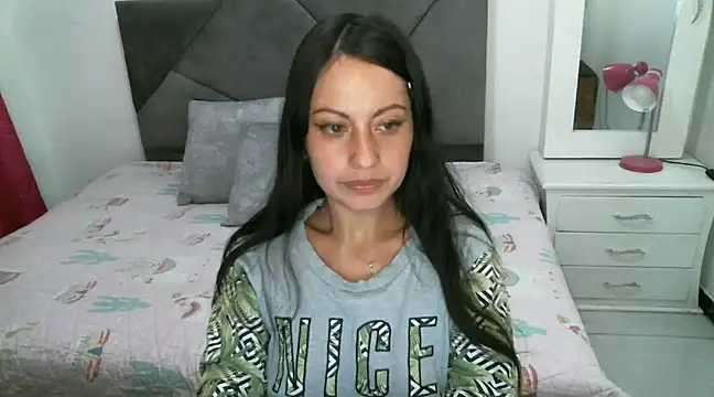 Taylormegan online show from February 1, 1:12 am