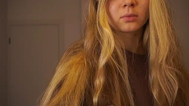 MarlinVarian online show from September 18, 6:43 pm