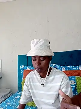 SweetSlenderChoc online show from May 14, 1:29 pm