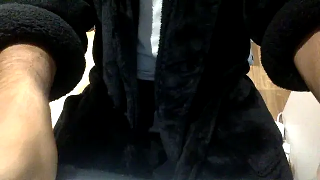 Snapshot of Whatevrr chatting on October 15, 10:10 pm Whatevrr online show from October 15, 10:10 pm