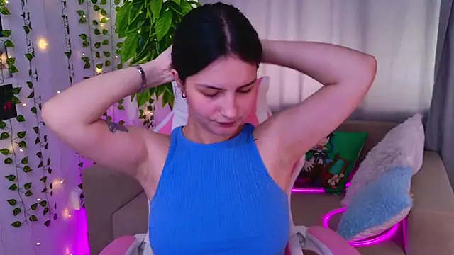 Snapshot of Angel_Braun chatting on September 19, 10:05 am Angel Braun online show from September 19, 10:05 am