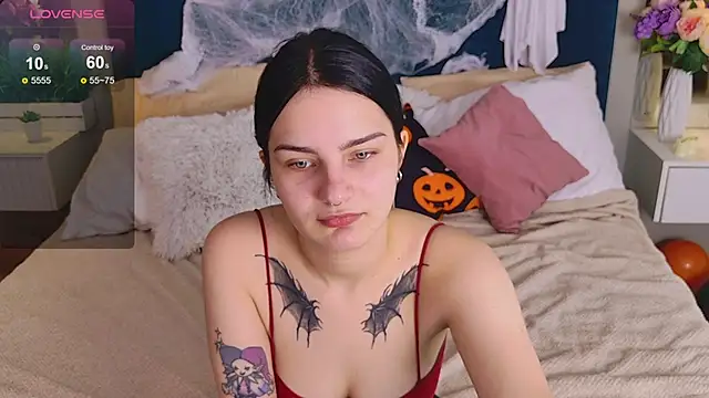 Snapshot of Angel_Braun chatting on October 26, 10:10 am Angel Braun online show from October 26, 10:10 am