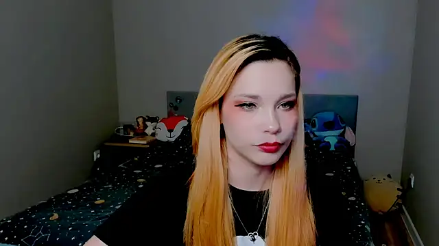 Snapshot of Kitten_Alissa chatting on October 1, 5:19 pm Kitten Alissa online show from October 1, 5:19 pm
