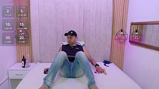 Snapshot of Kity_spiderr chatting on October 31, 12:50 pm Kity spiderr online show from October 31, 12:50 pm