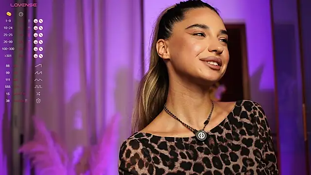 ItalianGirl online show from September 18, 7:49 pm