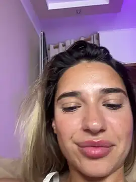 ItalianGirl online show from September 20, 8:43 pm