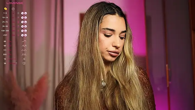 ItalianGirl online show from October 12, 5:01 pm