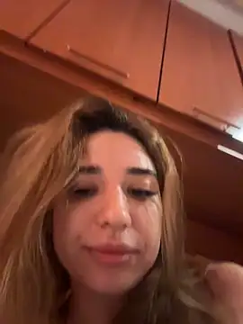Snapshot of ItalianGirl chatting on March 28, 7:24 pm ItalianGirl online show from March 28, 7:24 pm