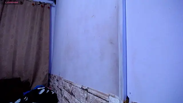 Snapshot of Bicky_24 chatting on March 3, 8:31 am Bicky 24 online show from March 3, 8:31 am