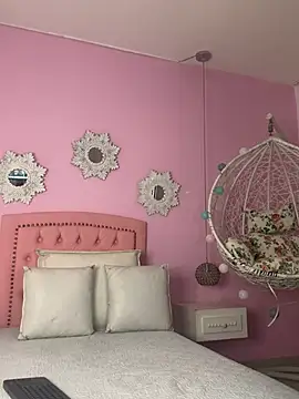 CannelaSmith online show from January 17, 6:33 pm