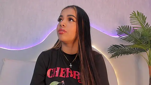 CannelaSmith online show from March 9, 9:30 pm