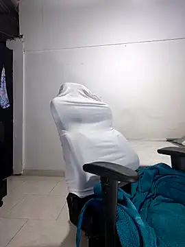 Snapshot of karly_hot_ chatting on March 18, 12:36 am karly hot online show from March 18, 12:36 am