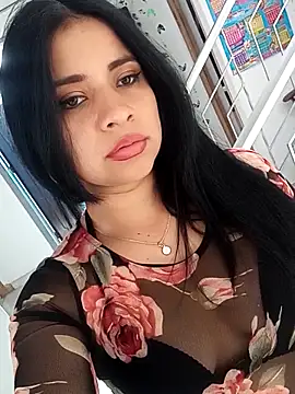 Snapshot of ValerieLove_ chatting on September 19, 7:47 pm ValerieLove online show from September 19, 7:47 pm