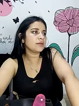 Snapshot of ValerieLove_ chatting on September 23, 7:28 pm ValerieLove online show from September 23, 7:28 pm