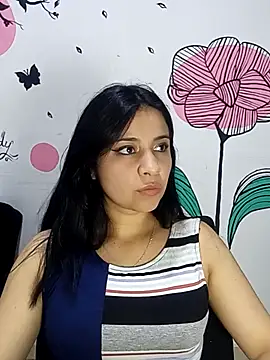 Snapshot of ValerieLove_ chatting on September 26, 7:18 pm ValerieLove online show from September 26, 7:18 pm