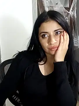 Snapshot of ValerieLove_ chatting on October 25, 9:06 am ValerieLove online show from October 25, 9:06 am