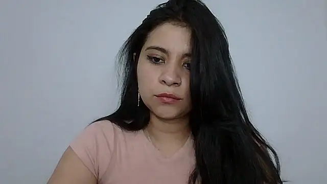 ValerieLove  online show from March 25, 10:49 pm