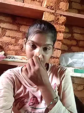 Snapshot of Yatiksha_Beby chatting on September 18, 6:37 am Yatiksha Beby online show from September 18, 6:37 am