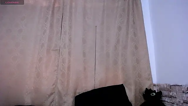 DaraKat18 online show from April 22, 10:11 pm