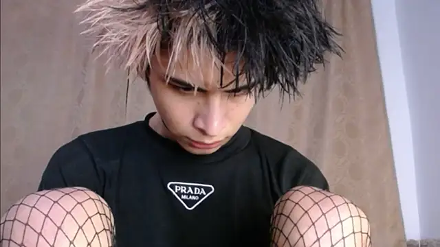 DaraKat18 online show from May 9, 10:04 pm