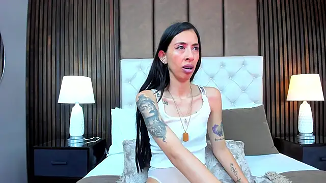 Snapshot of Kendal_Foxxx chatting on November 17, 11:38 am Kendal Foxxx online show from November 17, 11:38 am