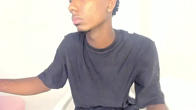 Amare 25 online show from October 17, 6:54 pm