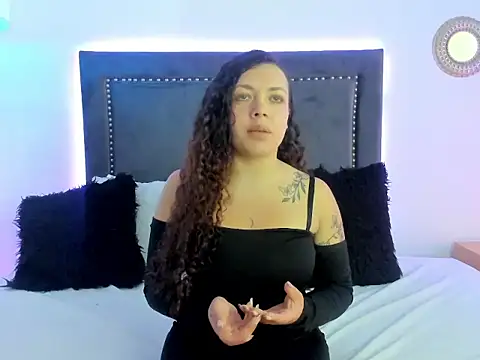 Snapshot of RubyStrong chatting on March 26, 3:06 pm RubyStrong online show from March 26, 3:06 pm