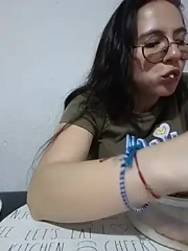 Bella Sumers online show from May 19, 6:14 pm