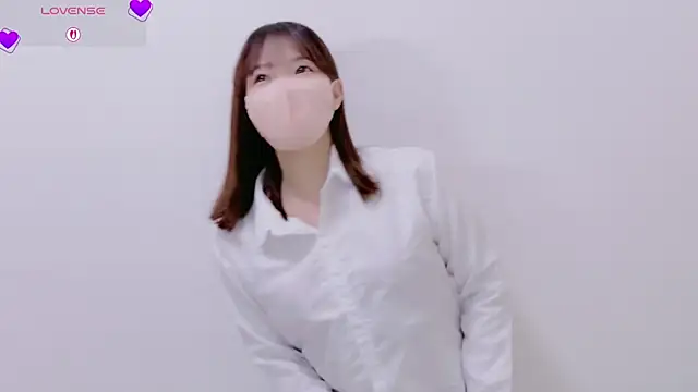 Mayu o19o online show from April 24, 3:14 pm