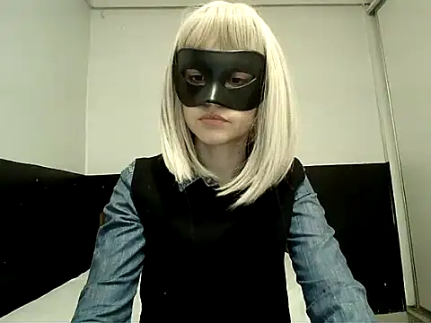 Snapshot of SweetAngelButt chatting on September 13, 4:12 am SweetAngelButt online show from September 13, 4:12 am