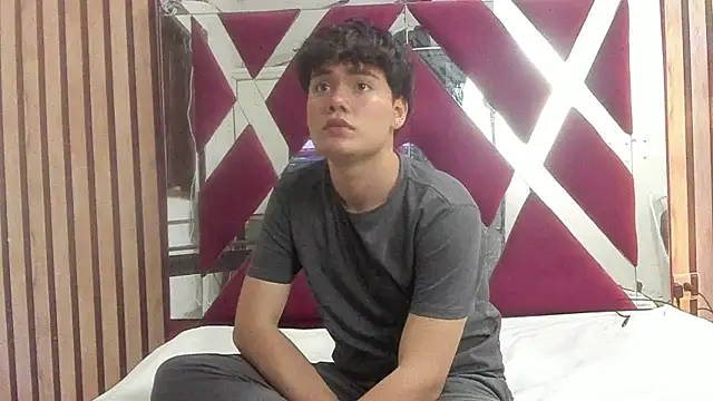 SluttyBoyDuo online show from September 11, 3:50 am