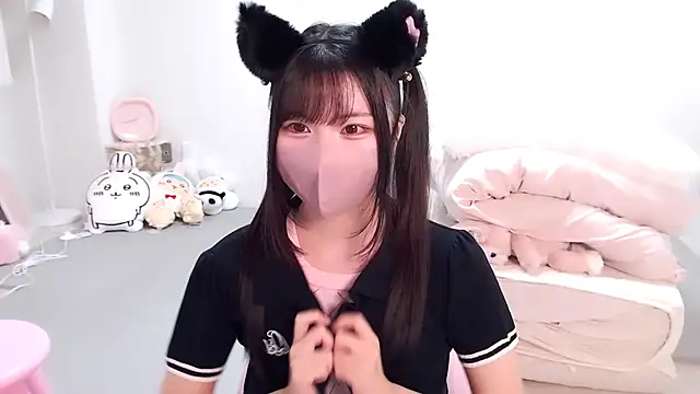 Snapshot of moka-neko chatting on September 28, 11:59 am moka-neko online show from September 28, 11:59 am