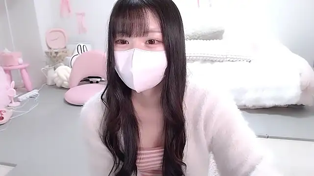 moka-neko online show from November 30, 1:15 pm