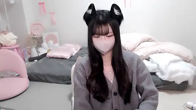 moka-neko online show from March 25, 1:50 pm