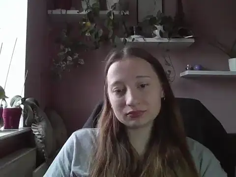 LindaPretty online show from September 16, 6:14 am