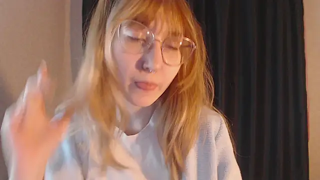 ohmycheryl online show from January 11, 12:37 am