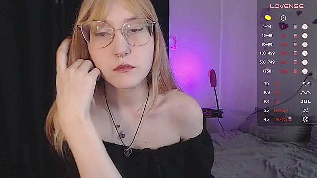 ohmycheryl online show from February 10, 5:22 am