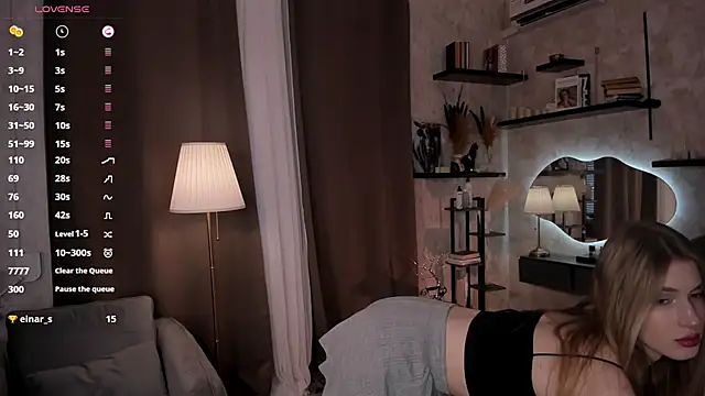 Snapshot of FrancisBivona chatting on October 7, 6:54 am FrancisBivona online show from October 7, 6:54 am