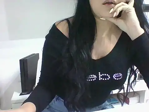 Snapshot of Yaserad28 chatting on October 5, 7:34 pm Yaserad28 online show from October 5, 7:34 pm