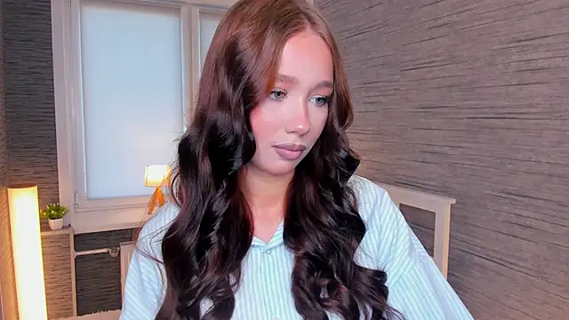 Snapshot of NedraLober chatting on September 26, 7:34 am NedraLober online show from September 26, 7:34 am