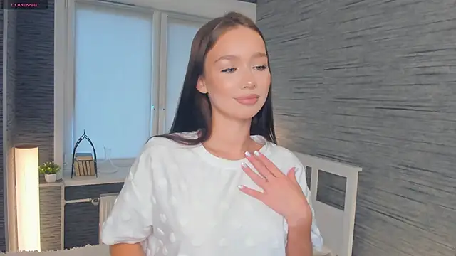 Snapshot of NedraLober chatting on October 4, 7:28 am NedraLober online show from October 4, 7:28 am