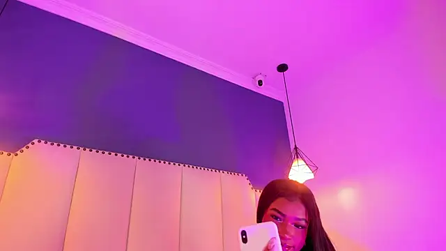 SophiaBloss online show from January 8, 12:18 pm