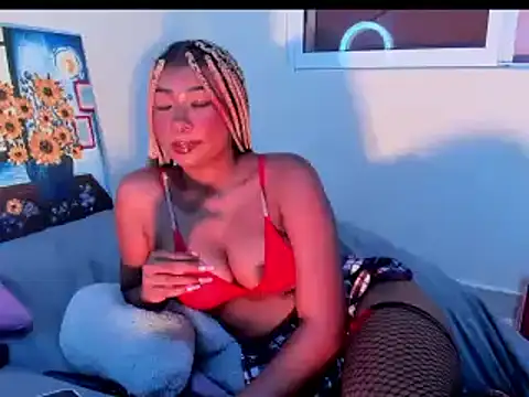 SophiaBloss online show from May 22, 8:53 am