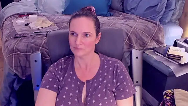 ninajaymes online show from January 17, 8:45 am