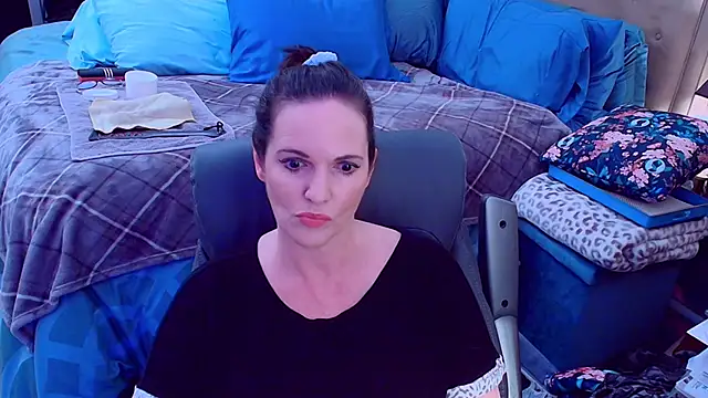 ninajaymes online show from February 25, 11:47 pm