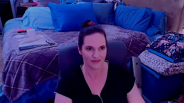 ninajaymes online show from May 11, 9:45 pm
