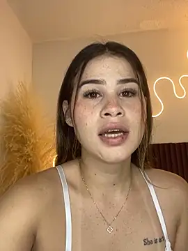 Snapshot of Valeria444 chatting on September 23, 12:30 pm Valeria444 online show from September 23, 12:30 pm