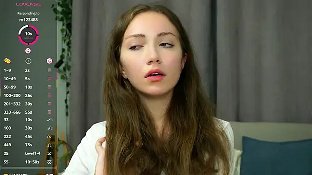 ZeniaBolich online show from October 3, 9:34 pm