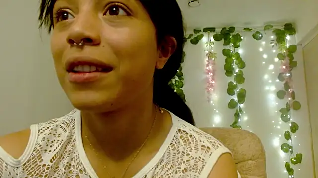 EIVIY1609 online show from October 29, 2:08 pm