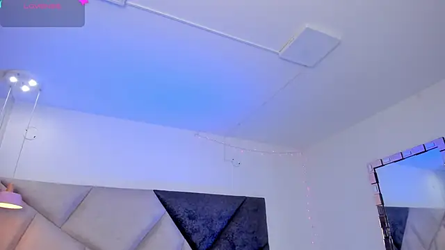 AvaScott  online show from March 26, 11:43 pm